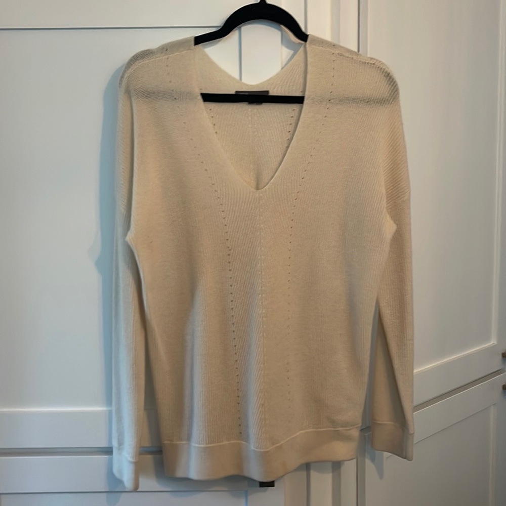 Vince 100% cashmere sweater.